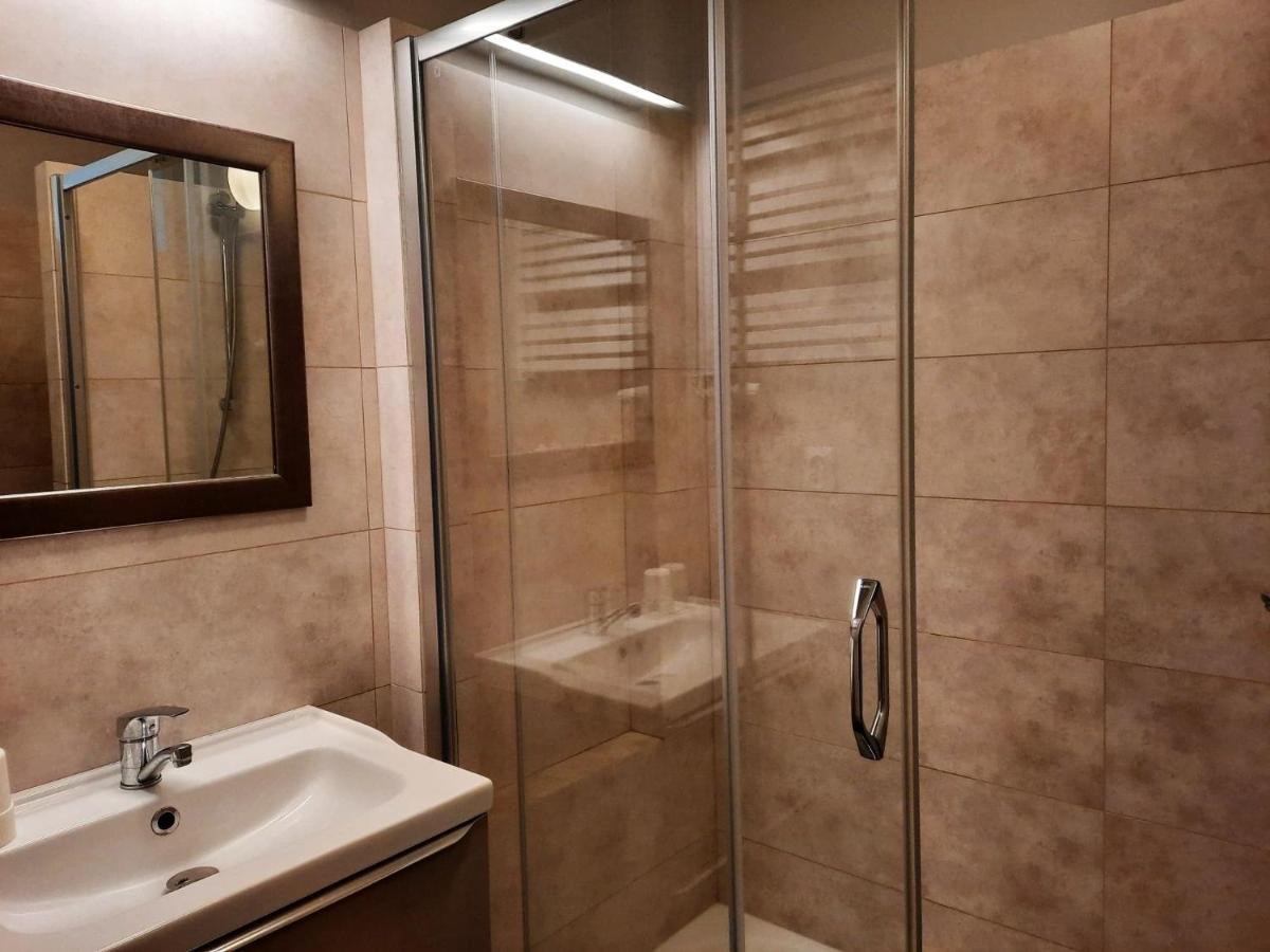 Apartament Unikat Apartment Katowice Bagian luar foto
